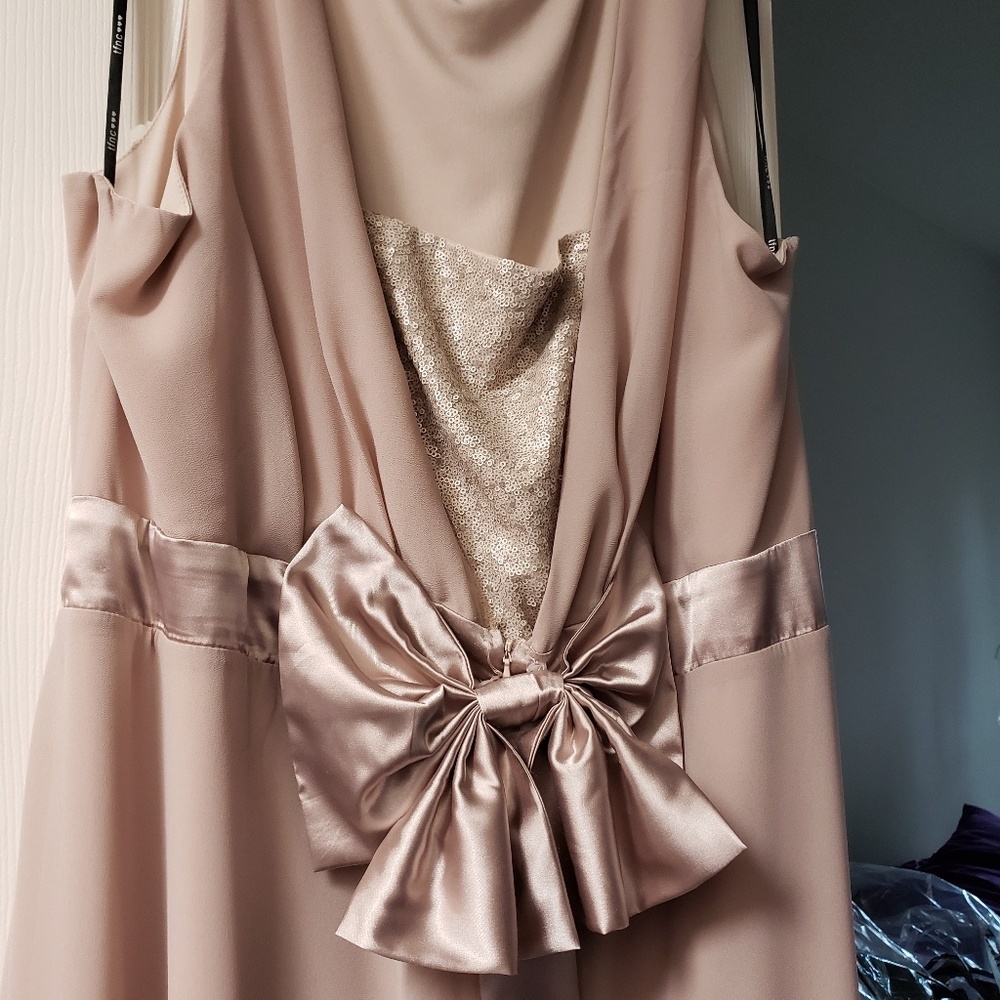 ASOS TFNC Bridesmaid dress - Picture 2 of 4